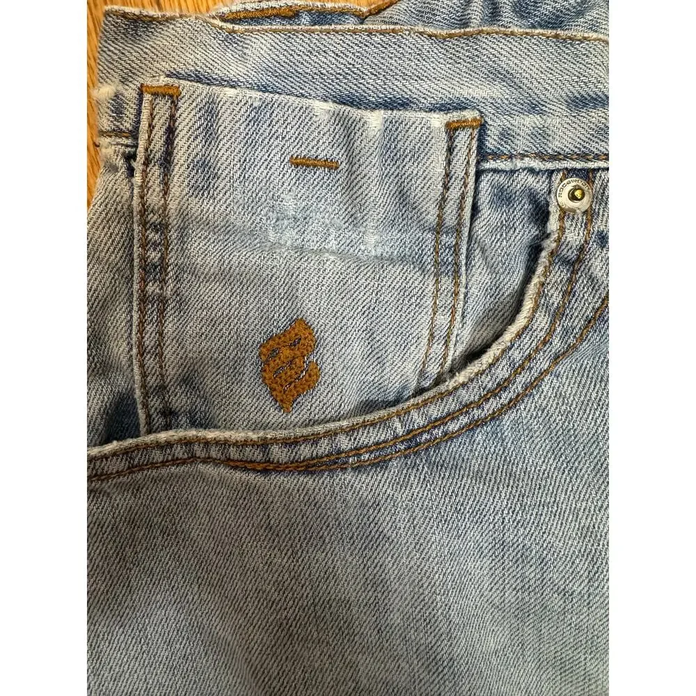 Rocawear Y2K Light Wash Denim Jean Shorts Men’s 34 Hip Hop Baggy